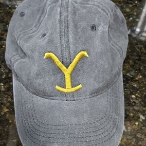 Yellowstone Mens Gray Cap with Y Embroidery